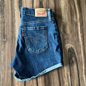 Levi mid length shorts